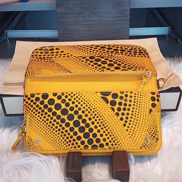 SOLD SOLD  LV x Kusama Waves/Dots Insolite Wallet 2013 (full inclusion) - Picture 9 of 15